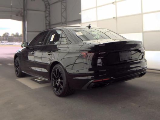 2022 Audi A4 Premium 40 TFSI quattro S tronic