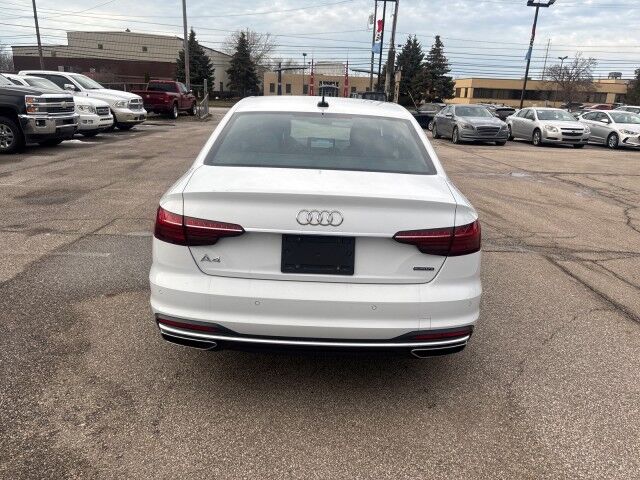 2022 Audi A4 Sedan S line Premium Plus