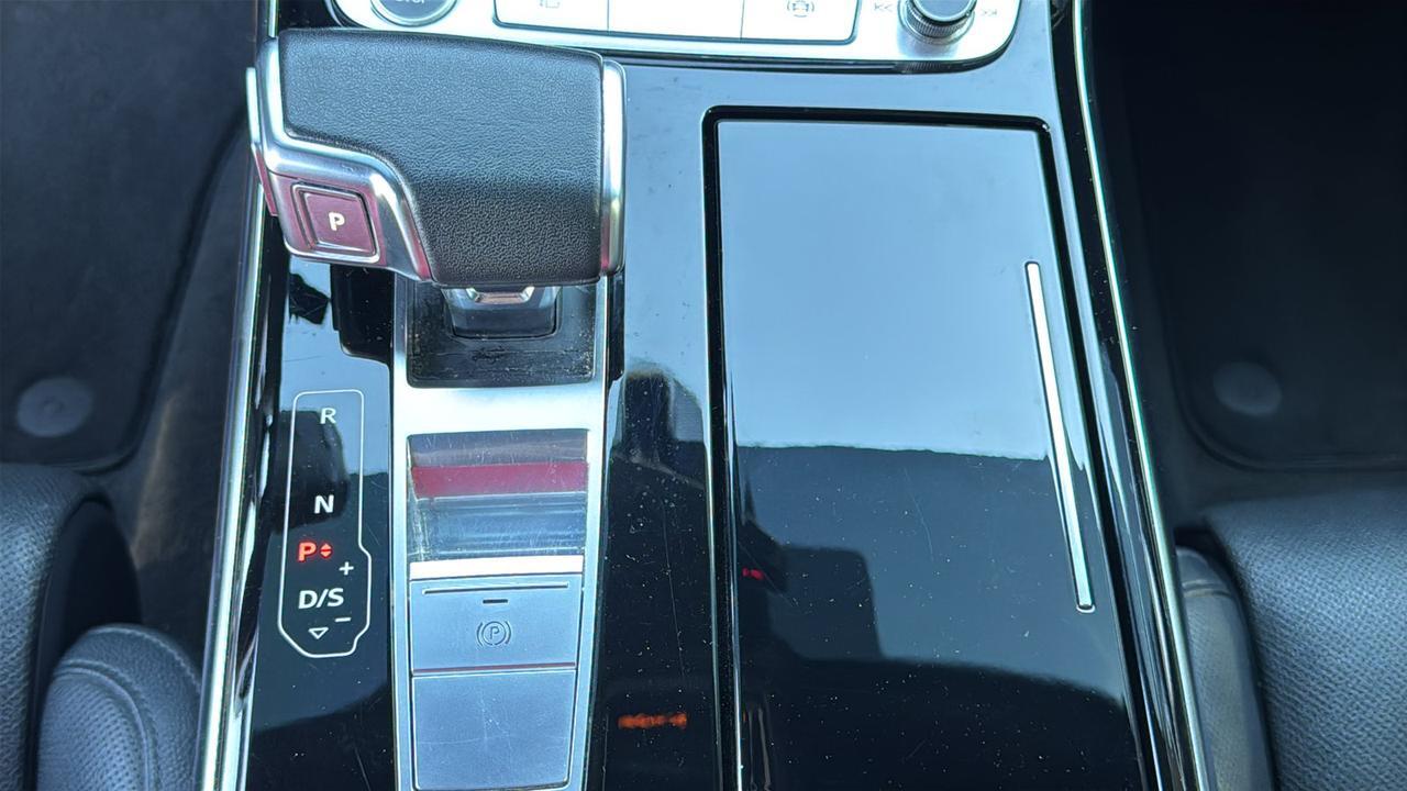 2022 Audi A8  Selma TX