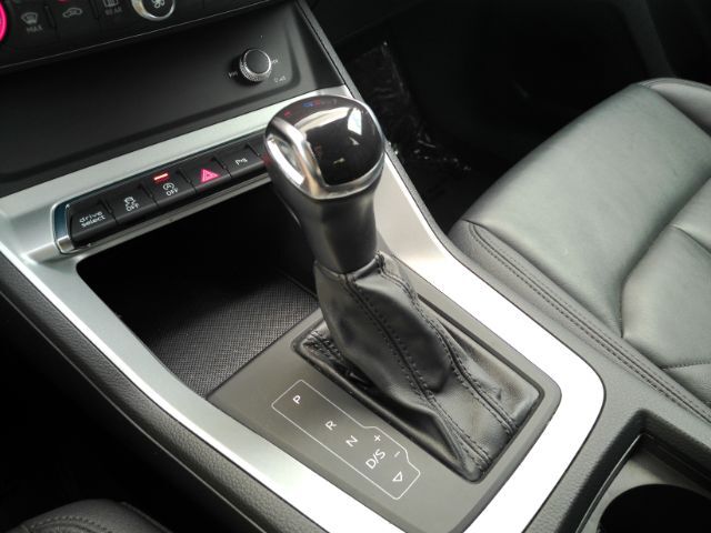 2022 Audi Q3 Premium 40 TFSI quattro Tiptronic Plano TX