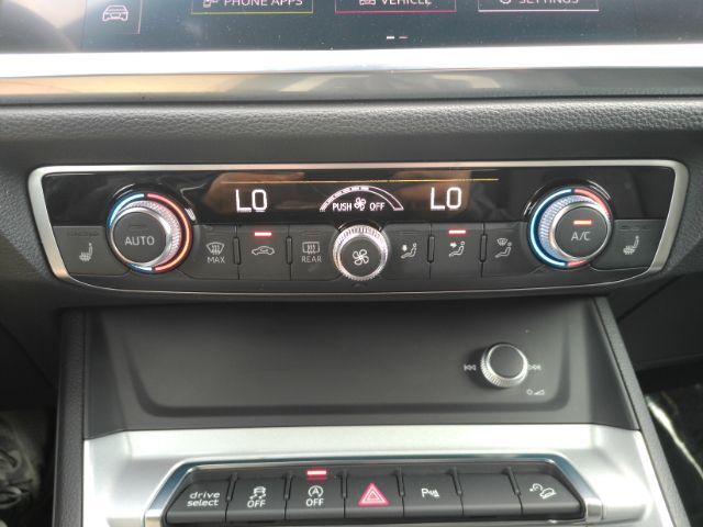 2022 Audi Q3 Premium 40 TFSI quattro Tiptronic Plano TX