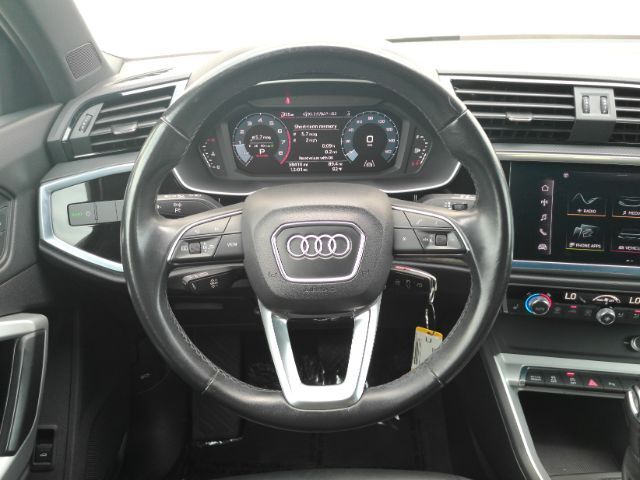 2022 Audi Q3 Premium 40 TFSI quattro Tiptronic Plano TX