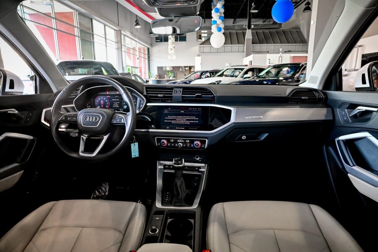 2022 Audi Q3 Premium photo 29
