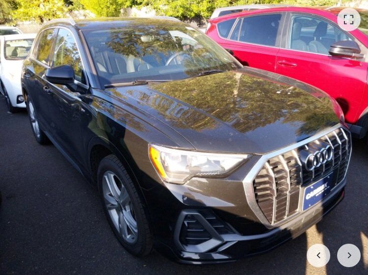 2022 Audi Q3 Premium OR