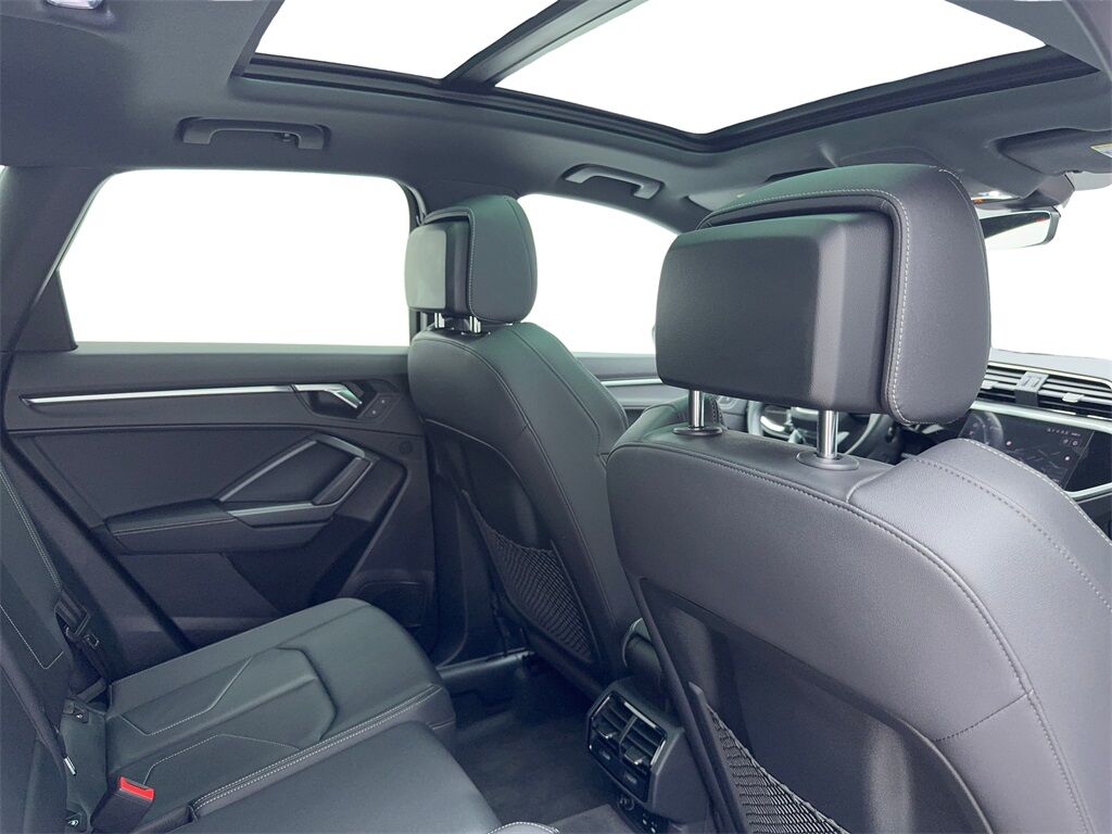2022 Audi Q3 Premium Plus NAV,CAM,PANO,HTD STS,BLIND SPOT Plano TX