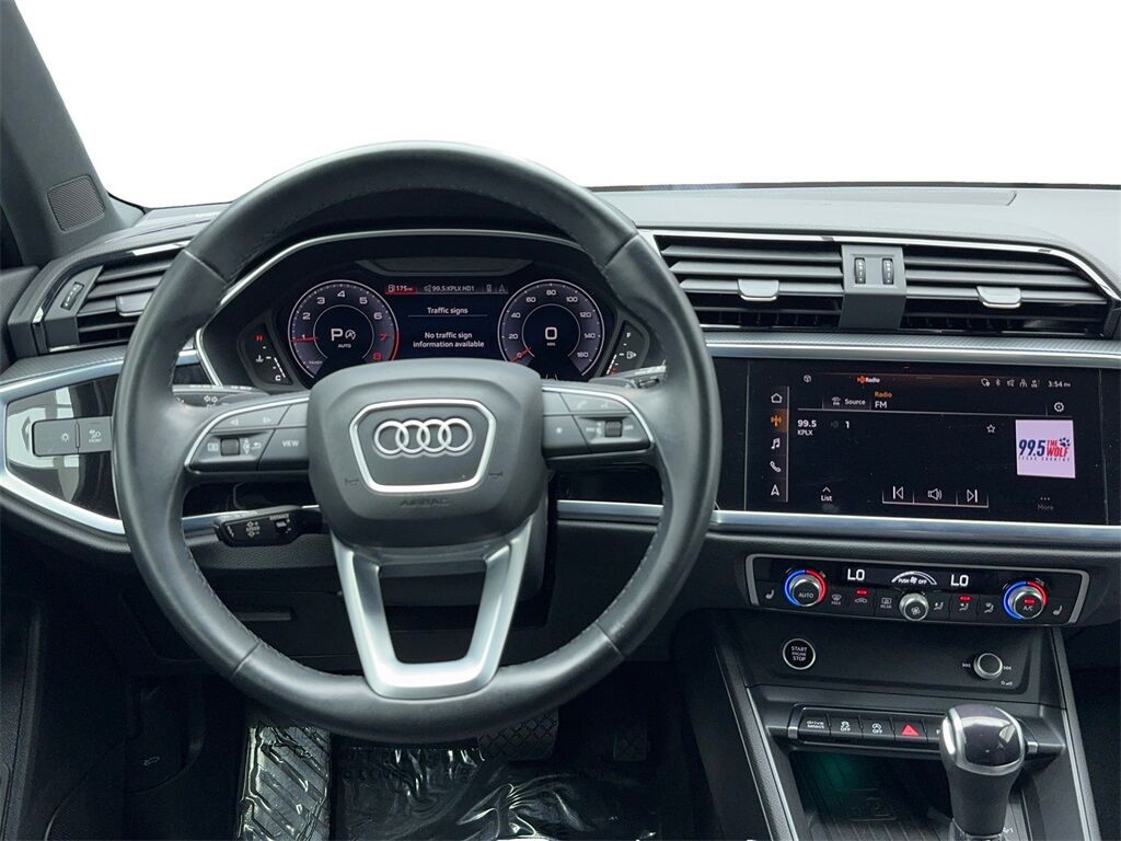 2022 Audi Q3 Premium Plus NAV,CAM,PANO,HTD STS,BLIND SPOT Plano TX