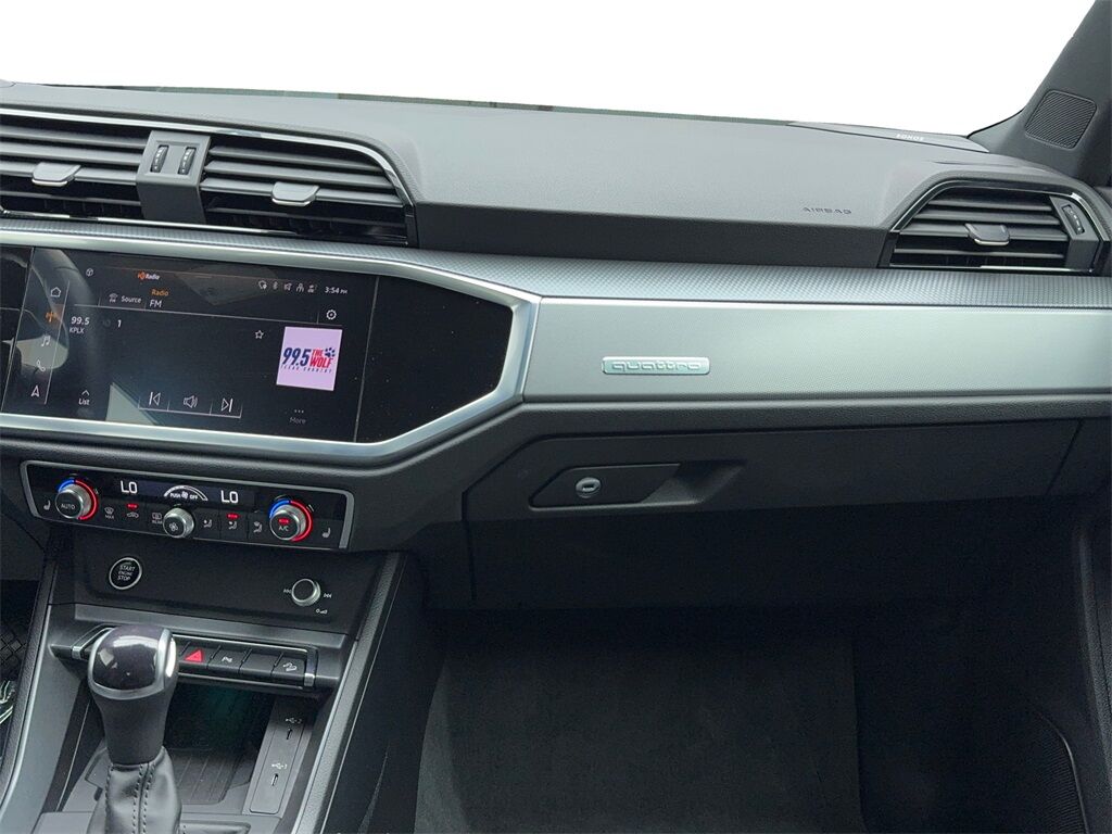 2022 Audi Q3 Premium Plus NAV,CAM,PANO,HTD STS,BLIND SPOT Plano TX