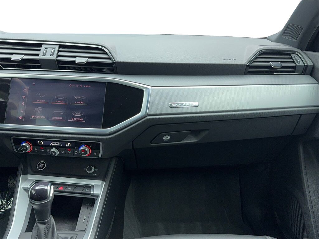 2022 Audi Q3 Premium S Line CAM,PANO,HTD STS,BLIND SPOT Plano TX