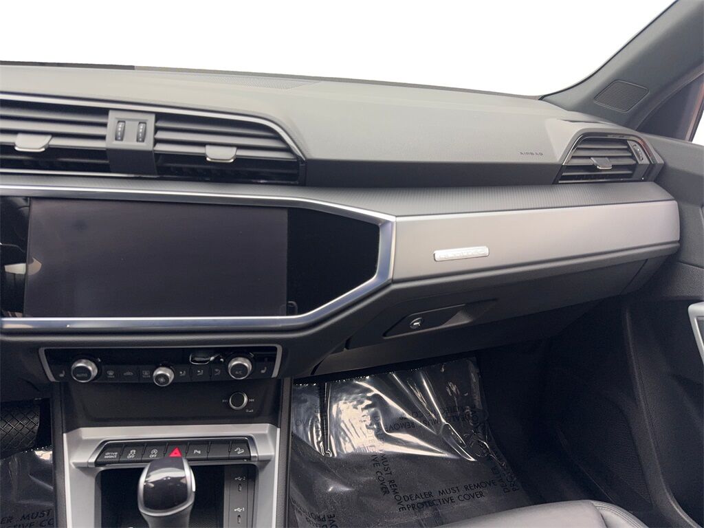 2022 Audi Q3 Premium S Line CAM,PANO,HTD STS,BLIND SPOT,18&quot; WLS Irving TX