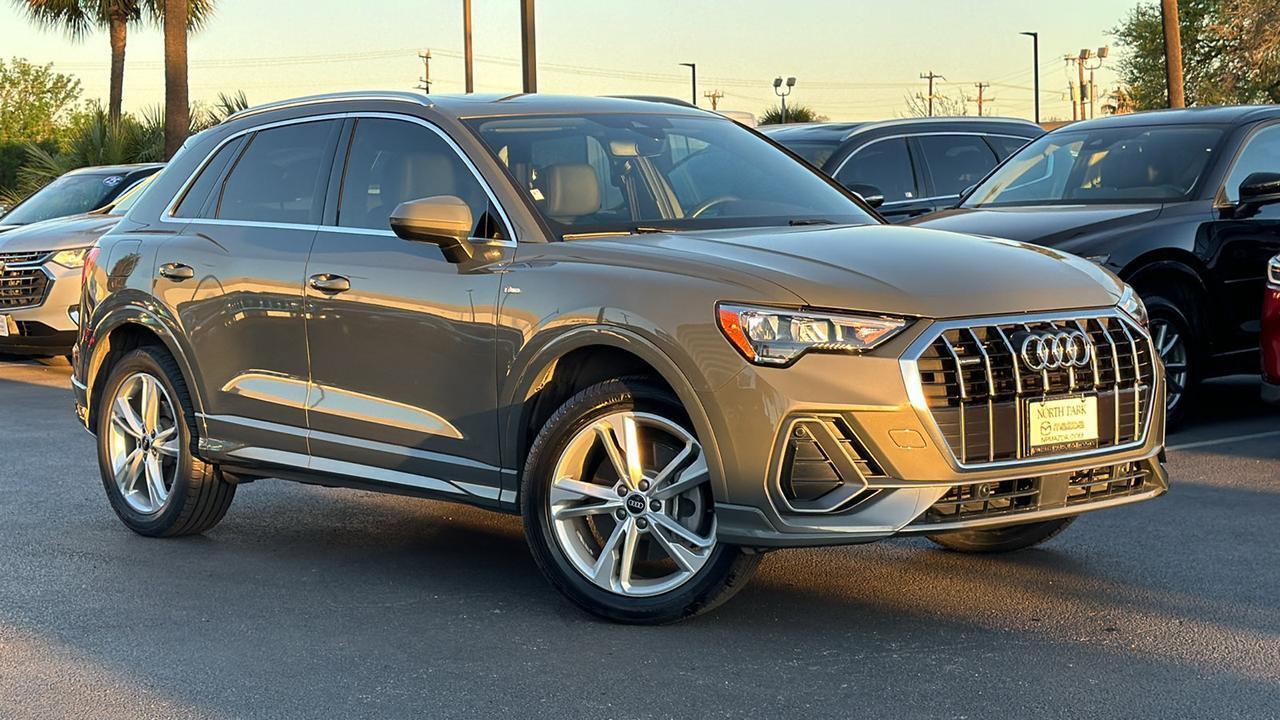 2022 Audi Q3 S line Premium