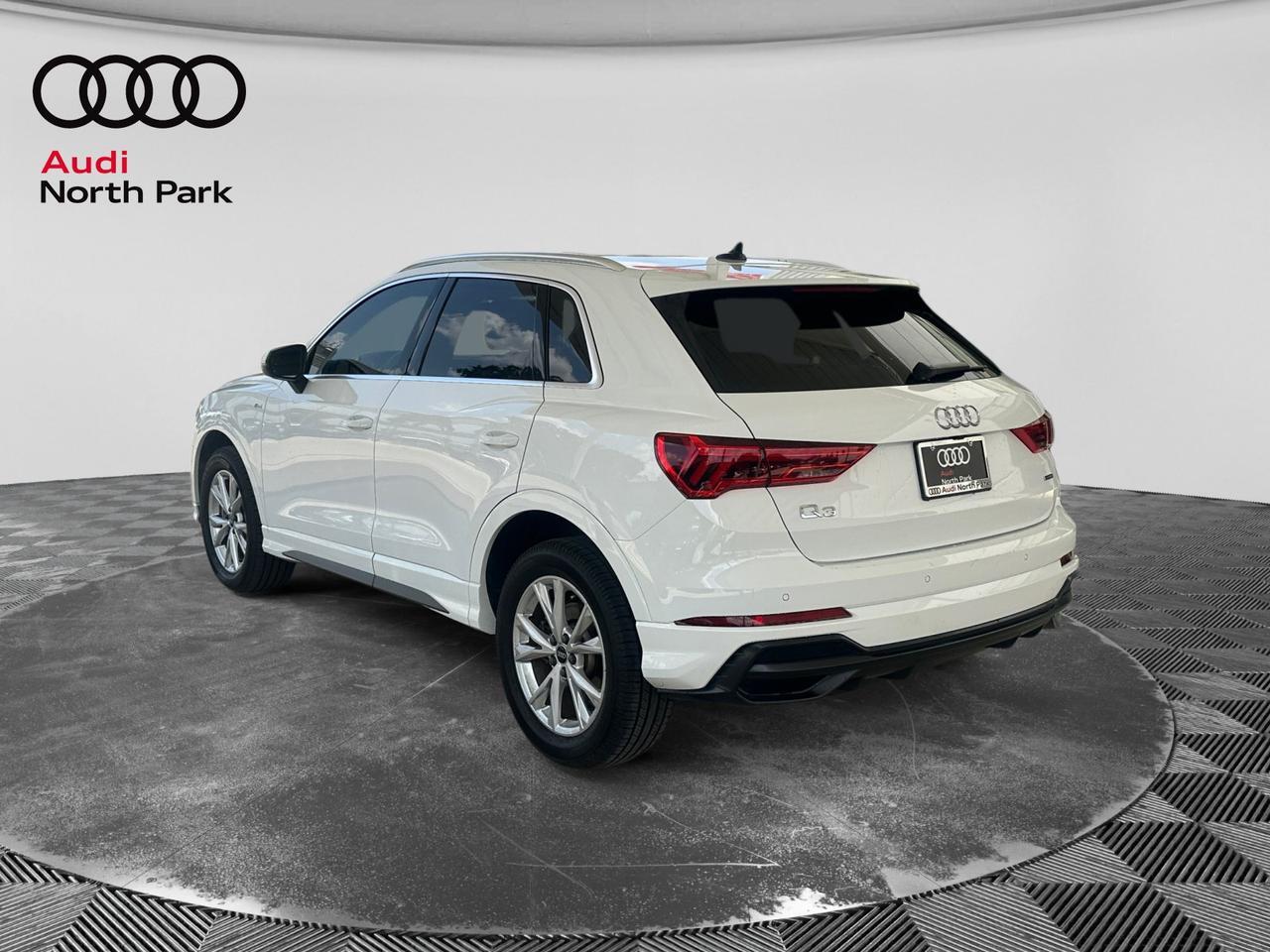 2022 Audi Q3 S line Premium