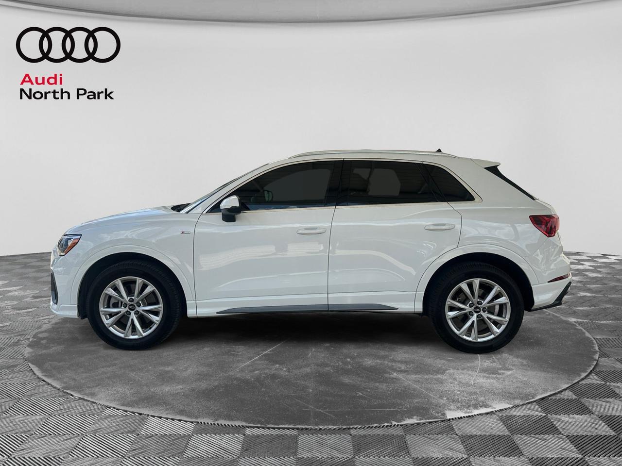 2022 Audi Q3 S line Premium
