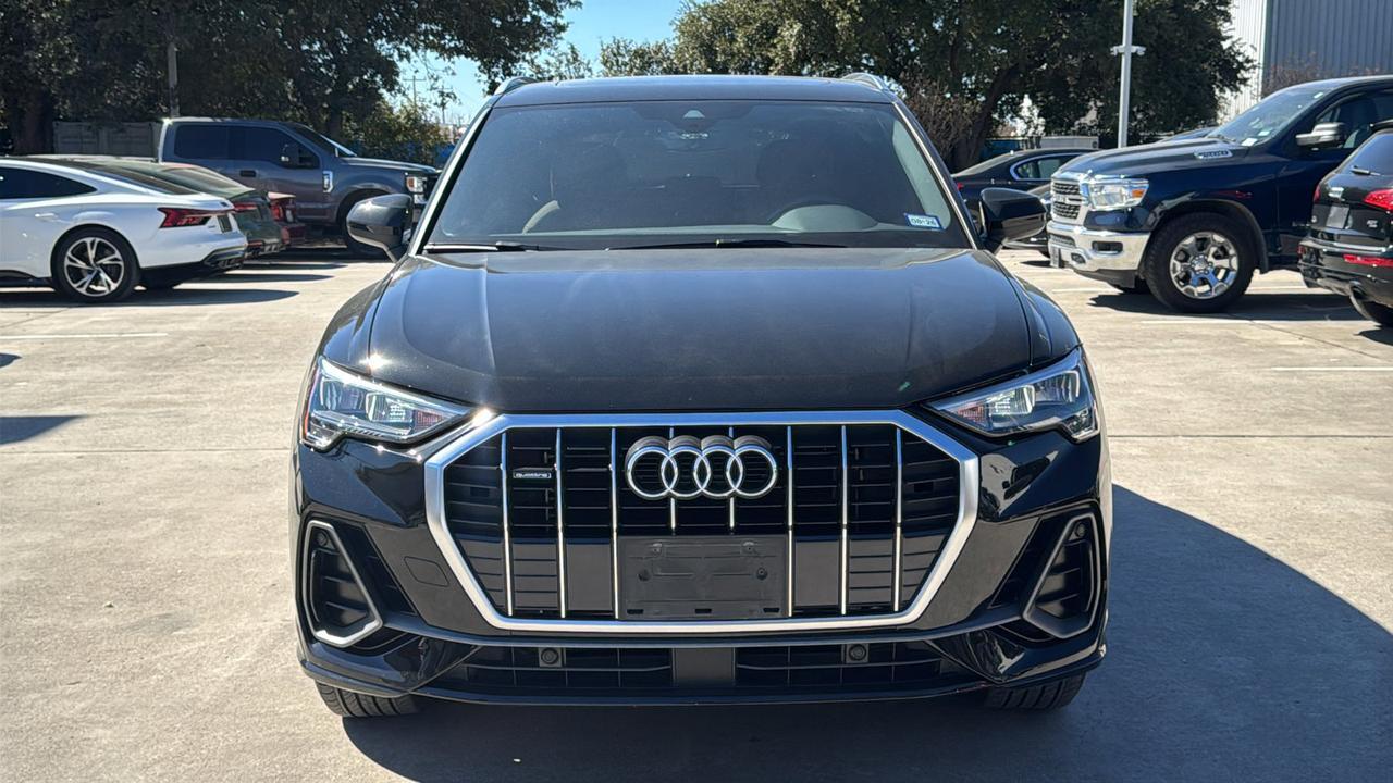 2022 Audi Q3 S line Premium