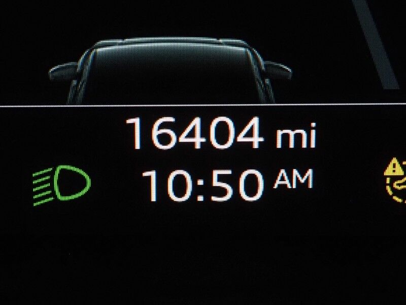 2022 Audi Q4 Sportback e-tron Premium Plus 50 Quattro *S-LINE PLUS PKG, TECHNOLOGY PKG, NAVIGATION, VIRTUAL COCKPIT, ADAPTIVE CRUISE, SAFETY ALERTS, PANO MOONROOF, LEATHER, HEATED SEATS/STEERING, SONOS AUDIO, WIRELESS CHARGING, ANDROID & APPLE Round Rock TX