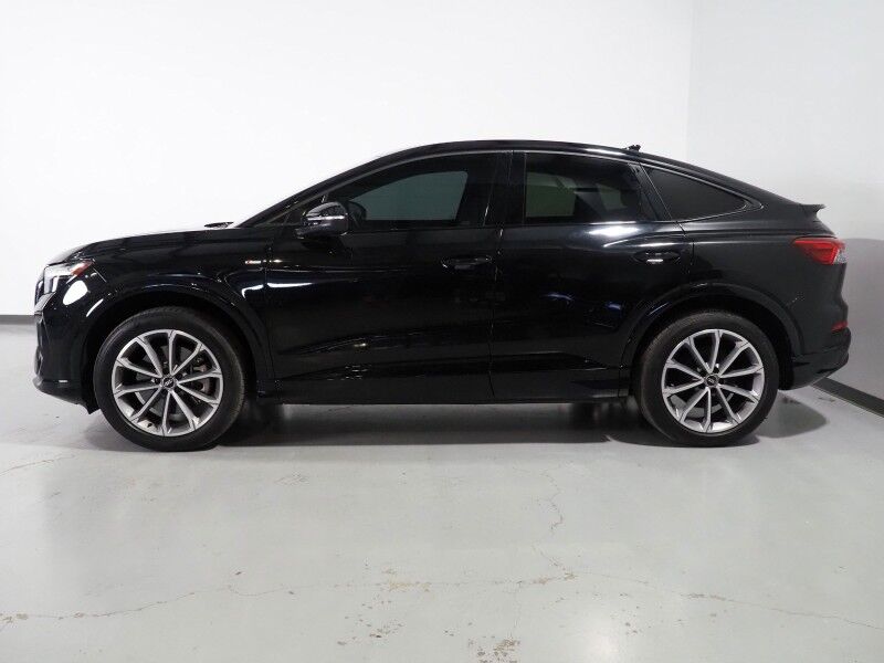 2022 Audi Q4 Sportback e-tron Premium Plus 50 Quattro *S-LINE PLUS PKG, TECHNOLOGY PKG, NAVIGATION, VIRTUAL COCKPIT, ADAPTIVE CRUISE, SAFETY ALERTS, PANO MOONROOF, LEATHER, HEATED SEATS/STEERING, SONOS AUDIO, WIRELESS CHARGING, ANDROID & APPLE Round Rock TX