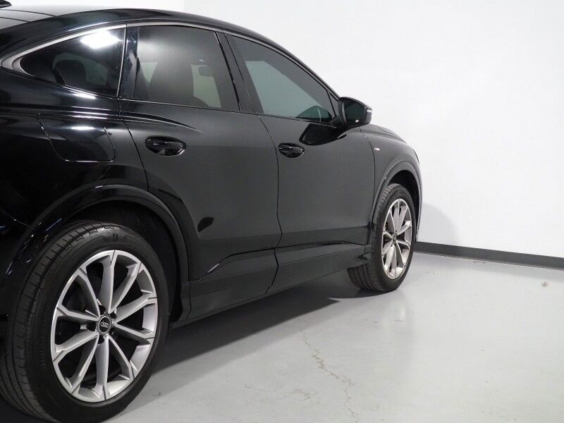 2022 Audi Q4 Sportback e-tron Premium Plus 50 Quattro *S-LINE PLUS PKG, TECHNOLOGY PKG, NAVIGATION, VIRTUAL COCKPIT, ADAPTIVE CRUISE, SAFETY ALERTS, PANO MOONROOF, LEATHER, HEATED SEATS/STEERING, SONOS AUDIO, WIRELESS CHARGING, ANDROID & APPLE Round Rock TX