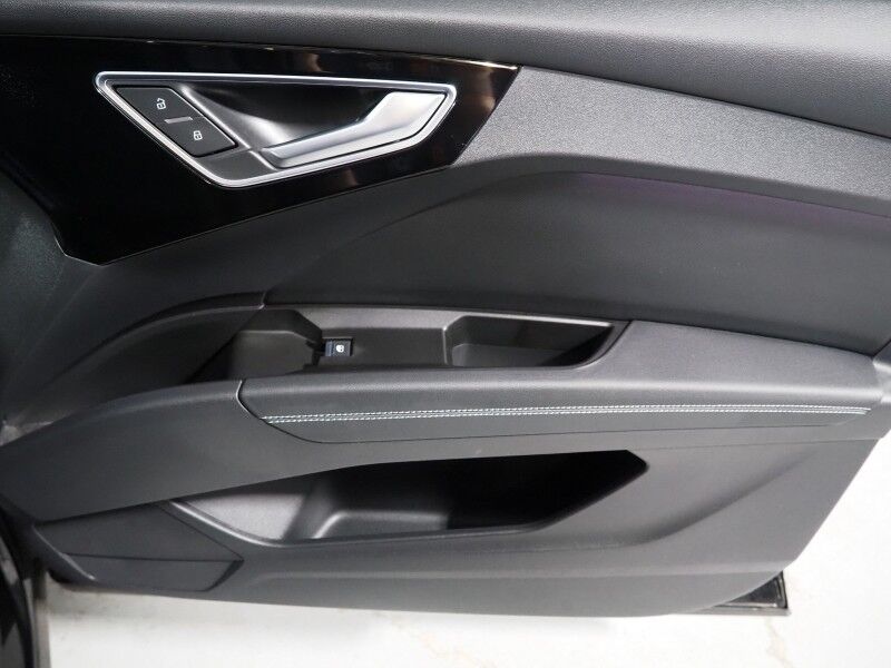 2022 Audi Q4 Sportback e-tron Premium Plus 50 Quattro *S-LINE PLUS PKG, TECHNOLOGY PKG, NAVIGATION, VIRTUAL COCKPIT, ADAPTIVE CRUISE, SAFETY ALERTS, PANO MOONROOF, LEATHER, HEATED SEATS/STEERING, SONOS AUDIO, WIRELESS CHARGING, ANDROID & APPLE Round Rock TX