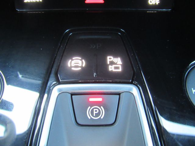 2022 Audi Q4 e-tron Premium Plus 50 quattro Plano TX