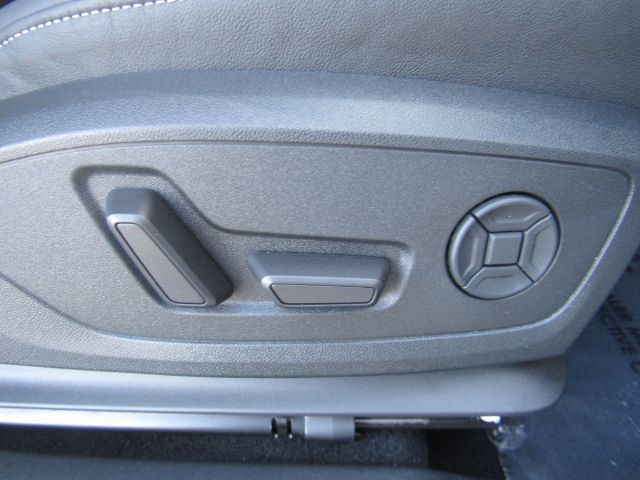 2022 Audi Q4 e-tron Premium Plus 50 quattro Plano TX