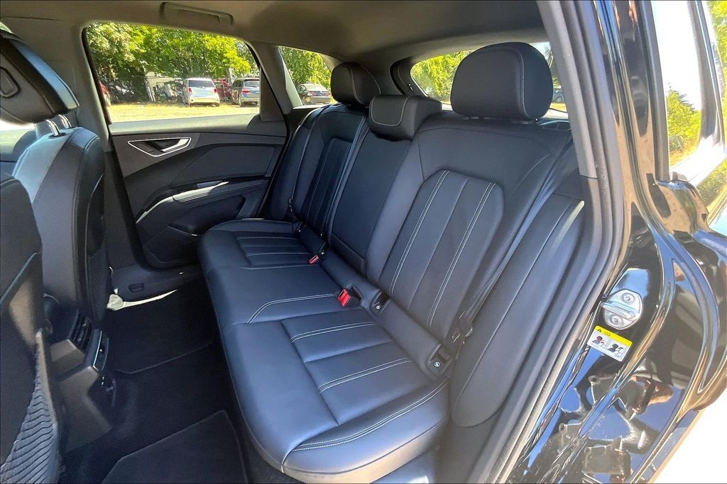 2022 Audi Q4 e-tron Premium Plus OR