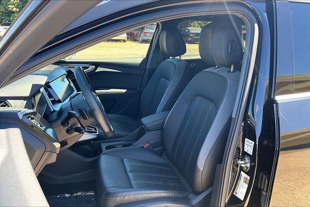 2022 Audi Q4 e-tron Premium Plus OR