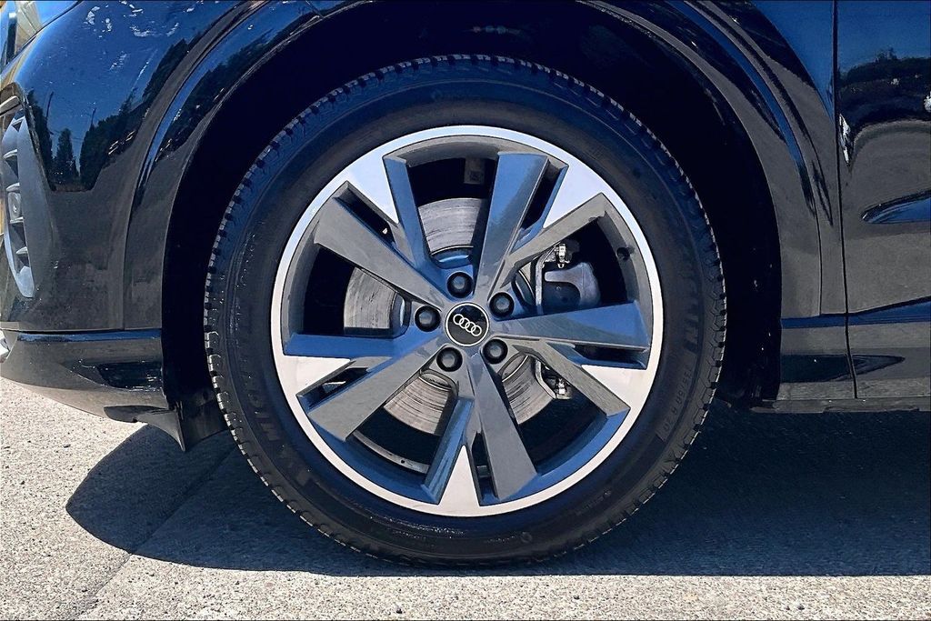 2022 Audi Q4 e-tron Premium Plus OR
