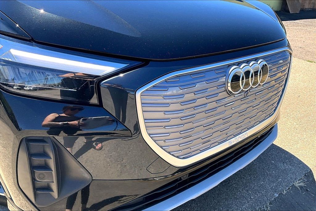 2022 Audi Q4 e-tron Premium Plus OR