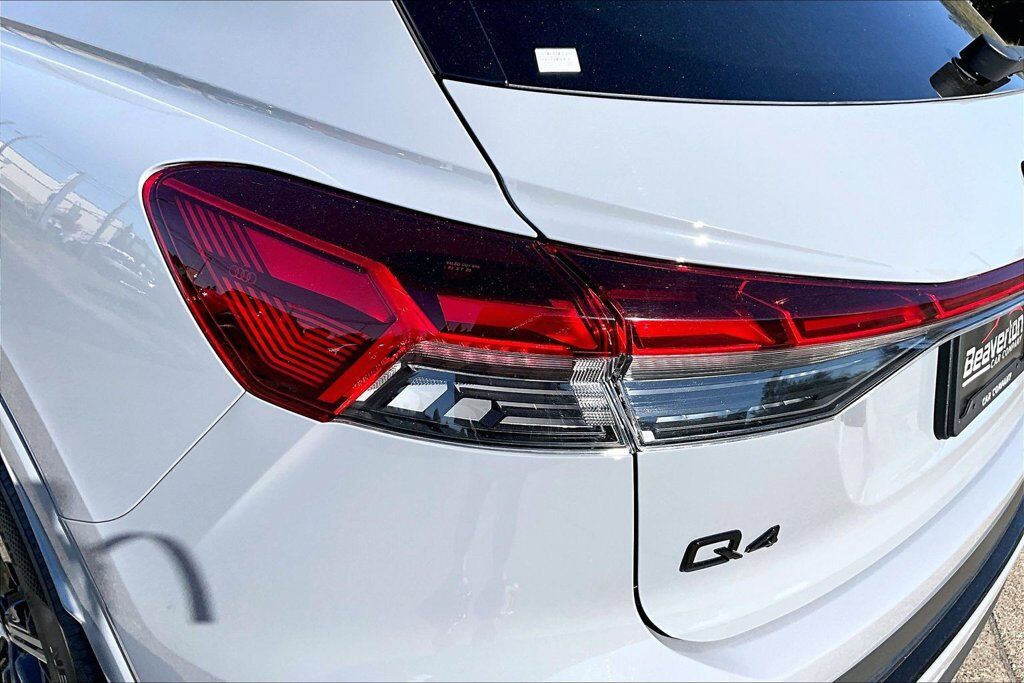 2022 Audi Q4 e-tron Premium Plus OR