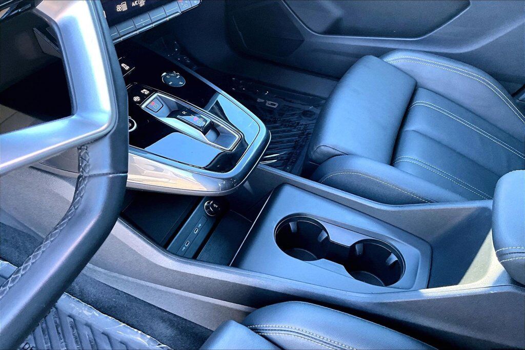 2022 Audi Q4 e-tron Premium Plus OR