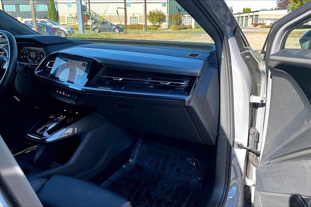 2022 Audi Q4 e-tron Premium Plus OR