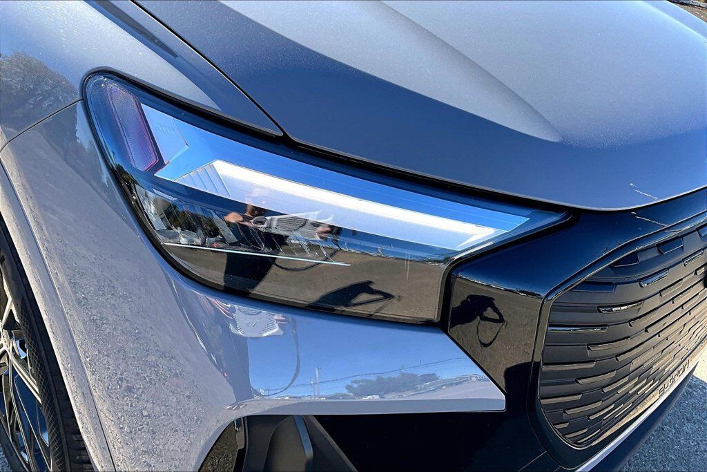 2022 Audi Q4 e-tron Premium Plus OR