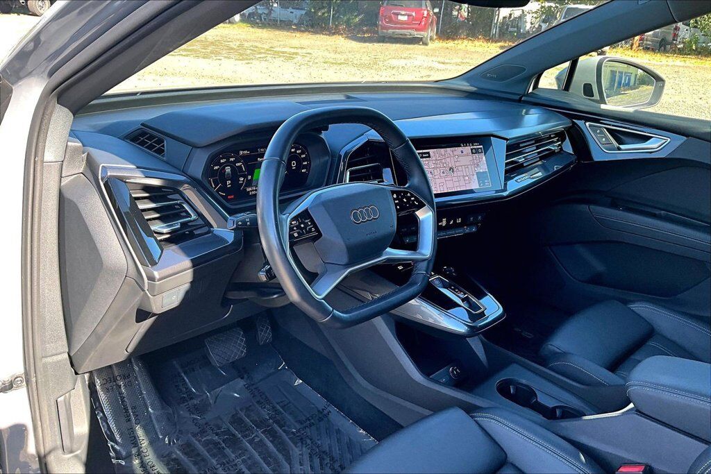 2022 Audi Q4 e-tron Premium Plus OR