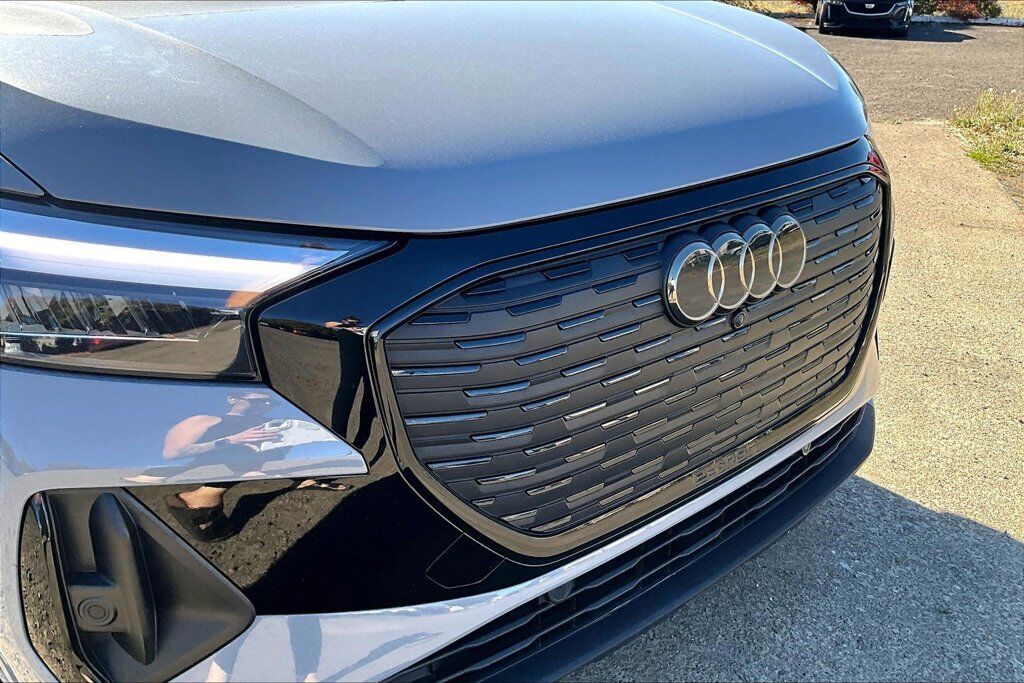 2022 Audi Q4 e-tron Premium Plus OR