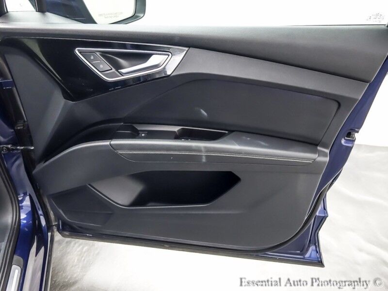 2022 Audi Q4 e-tron Premium Plus Willowbrook IL