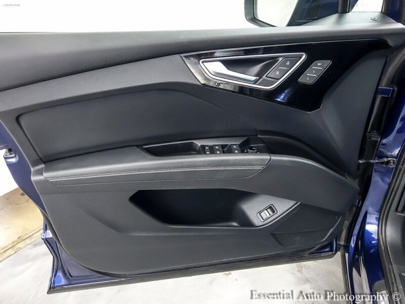 2022 Audi Q4 e-tron Premium Plus Willowbrook IL