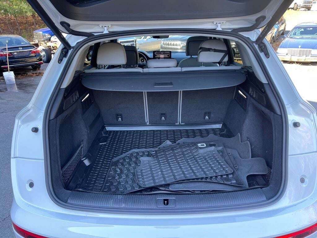 2022 Audi Q5 45 S Line Premium Orange MA