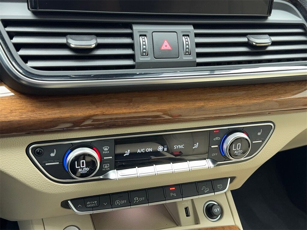 2022 Audi Q5 45 S line Premium CAM,PANO,HTD STS,BLIND SPOT Plano TX