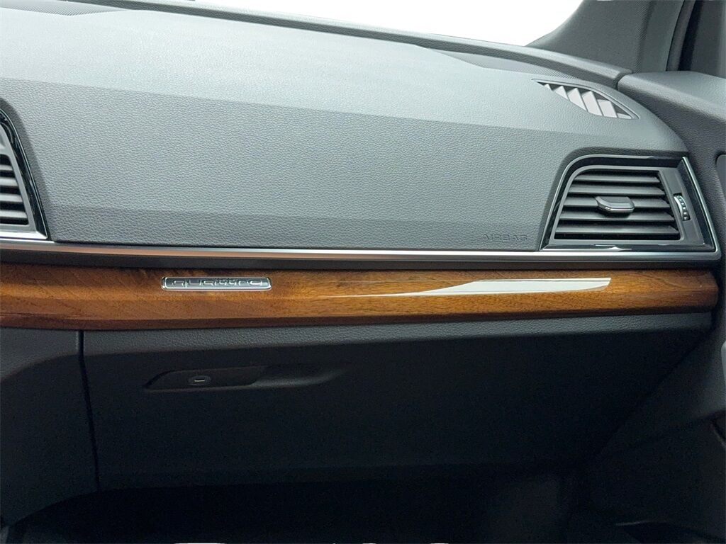 2022 Audi Q5 45 S line Premium CAM,PANO,HTD STS,BLIND SPOT Plano TX