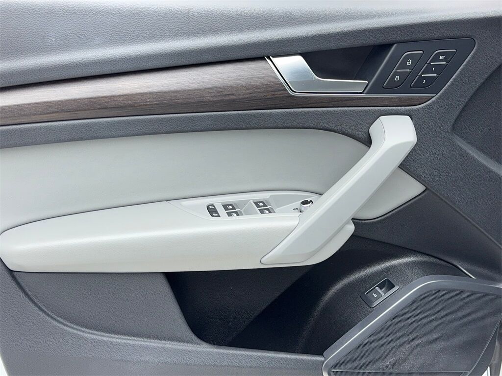 2022 Audi Q5 45 S line Premium CAM,PANO,HTD STS,BLIND SPOT Plano TX