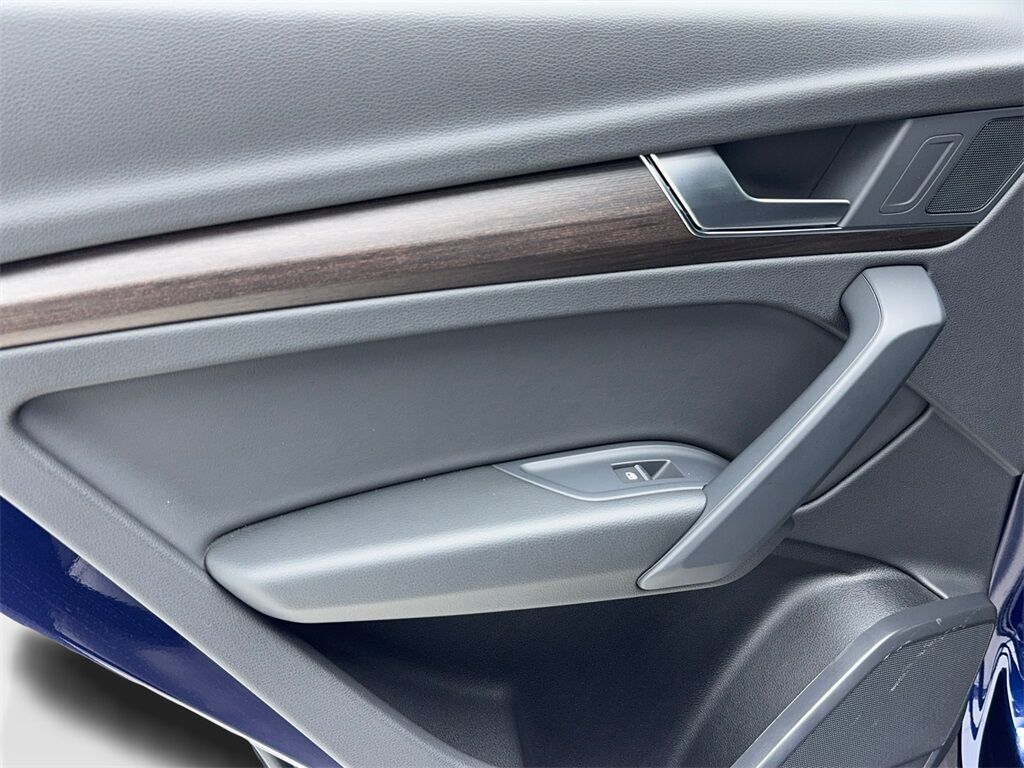 2022 Audi Q5 45 S line Premium CAM,PANO,HTD STS,BLIND SPOT,18&quot; Plano TX