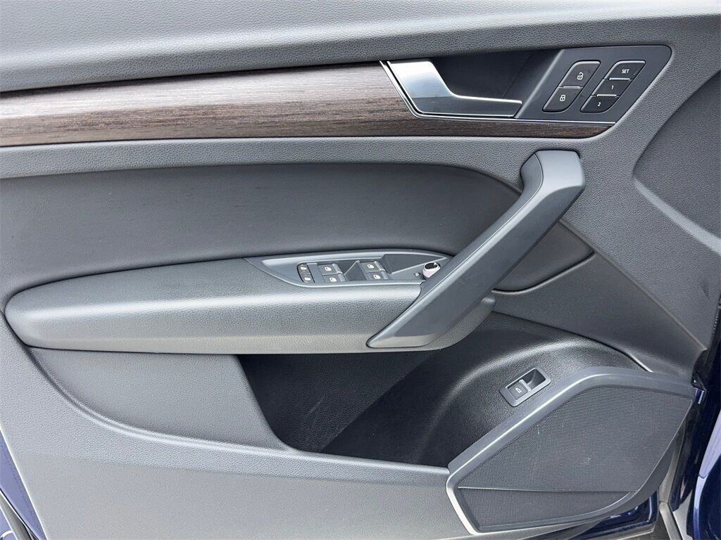 2022 Audi Q5 45 S line Premium CAM,PANO,HTD STS,BLIND SPOT,18&quot; Plano TX