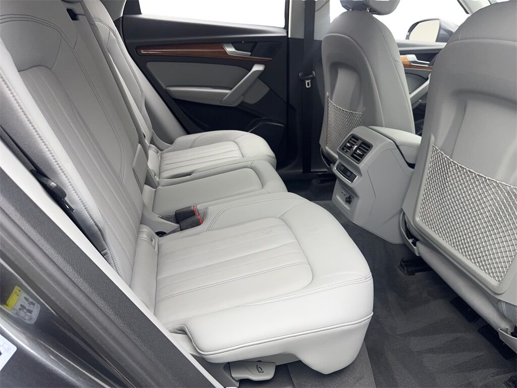 2022 Audi Q5 45 S line Premium CAM,PANO,HTD STS,BLIND SPOT,18&quot; Irving TX