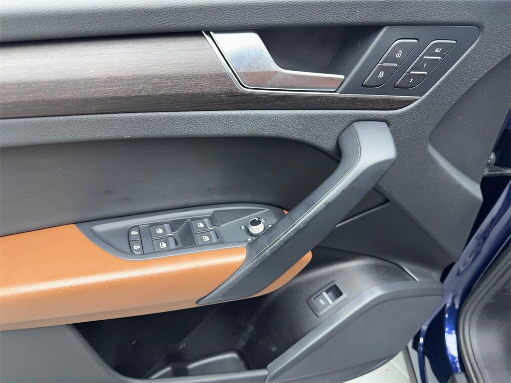 2022 Audi Q5 45 S line Premium CAM,PANO,HTD STS,BLIND SPOT,18&quot; Irving TX