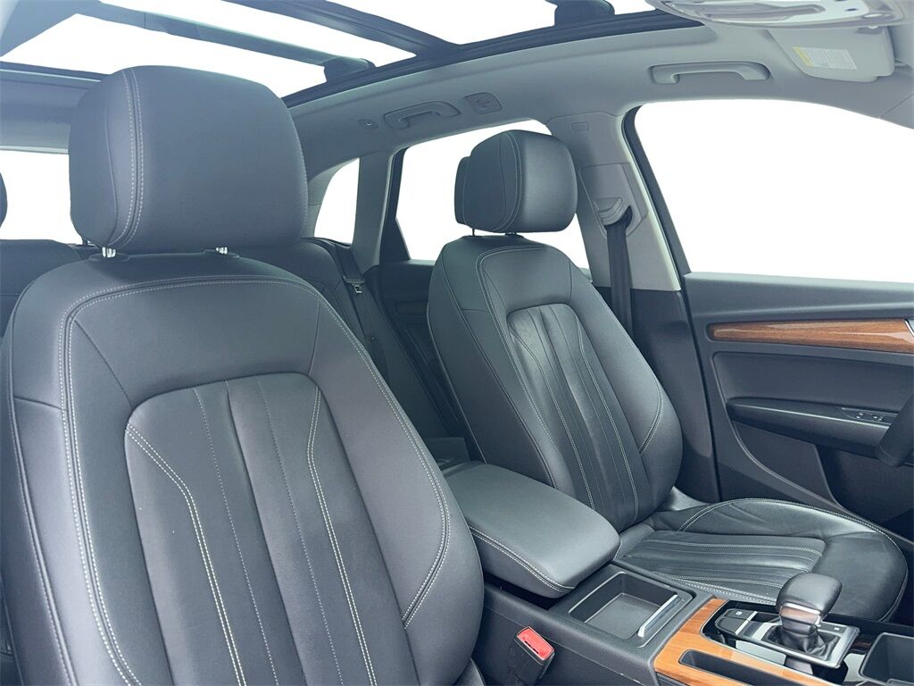 2022 Audi Q5 45 S line Premium CAM,PANO,HTD STS,BLIND SPOT,19&quot; Plano TX