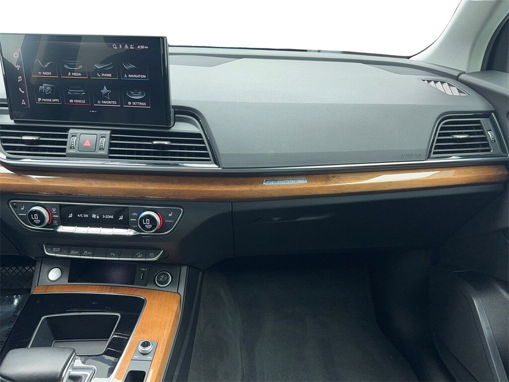 2022 Audi Q5 45 S line Premium CAM,PANO,HTD STS,BLIND SPOT,19&quot; Plano TX