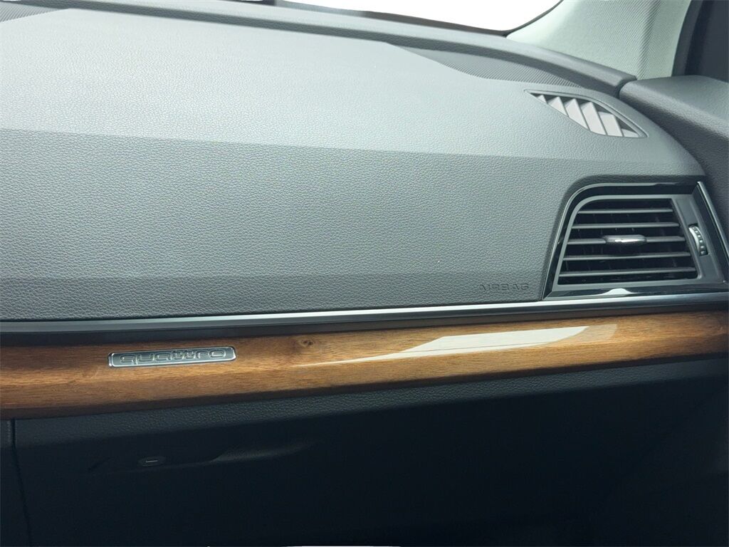 2022 Audi Q5 45 S line Premium CAM,PANO,HTD STS,BLIND SPOT,19&quot; Plano TX