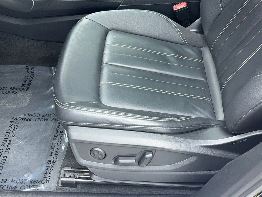2022 Audi Q5 45 S line Premium CAM,PANO,HTD STS,BLIND SPOT,19&quot; Plano TX