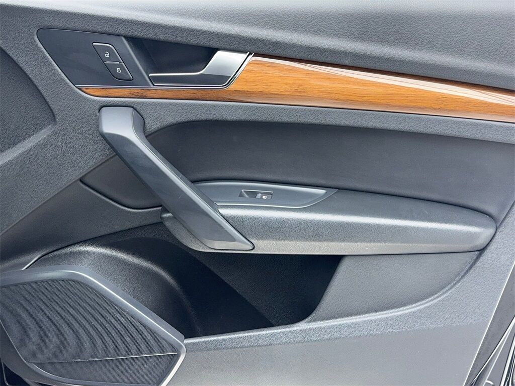 2022 Audi Q5 45 S line Premium CAM,PANO,HTD STS,BLIND SPOT,19&quot; Plano TX