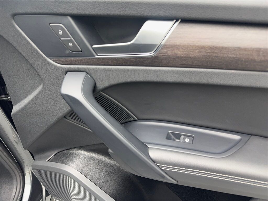 2022 Audi Q5 45 S line Premium CAM,PANO,HTD STS,BLIND SPOT,19&quot; Irving TX