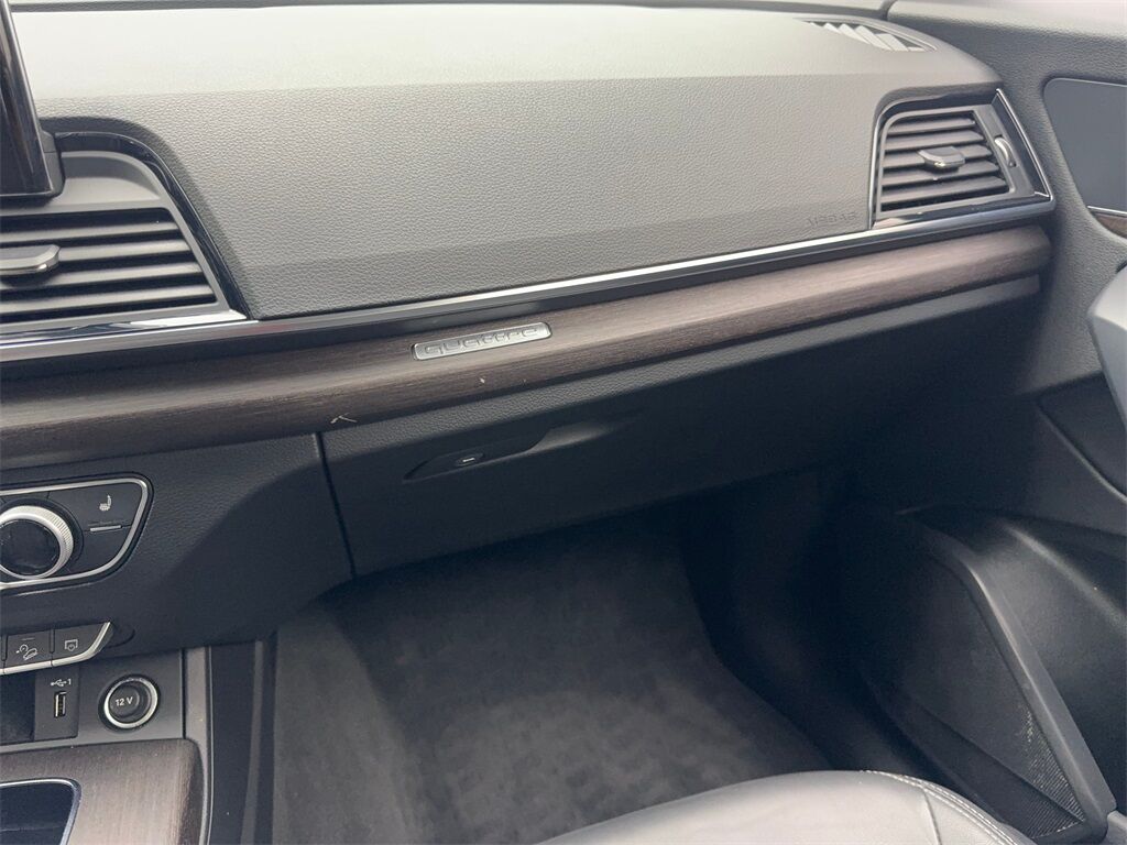 2022 Audi Q5 45 S line Premium CAM,PANO,HTD STS,BLIND SPOT,19&quot; Irving TX